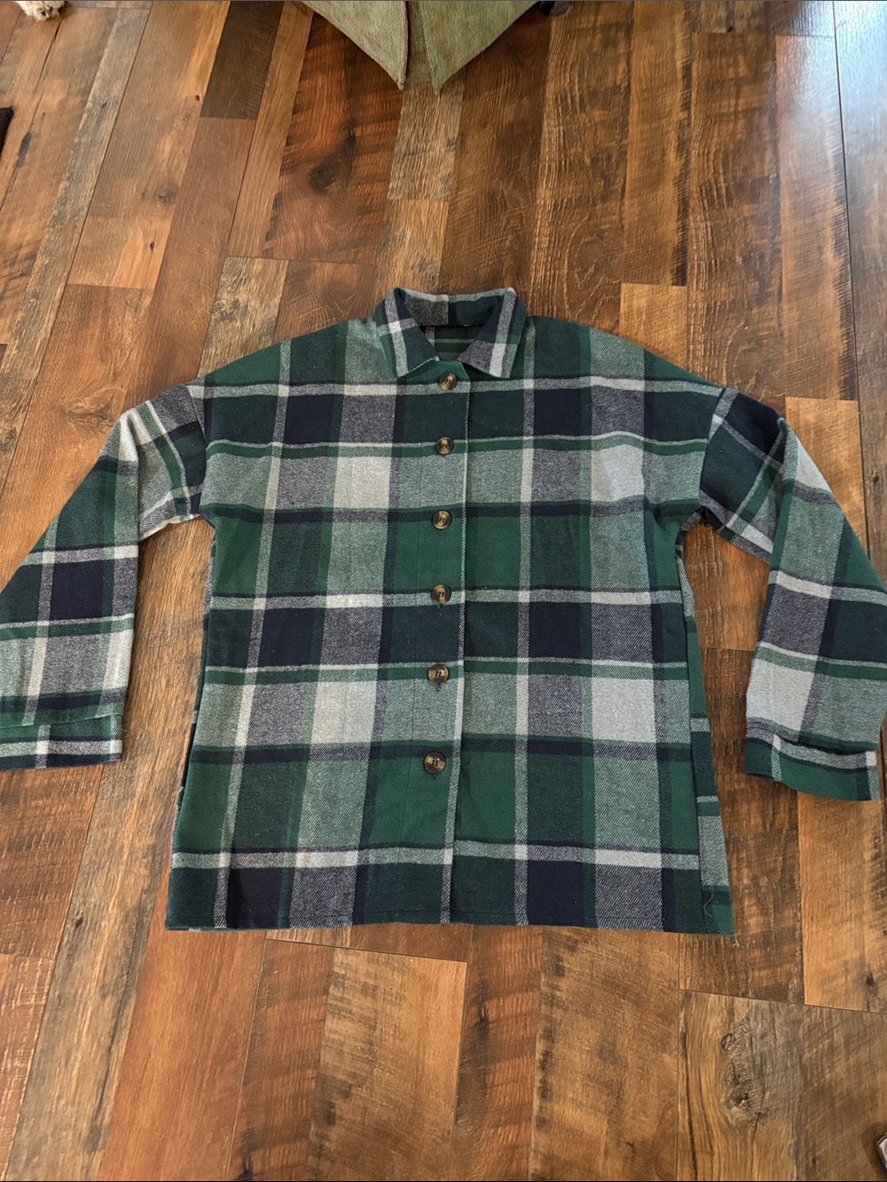 Women’s Green Plaid Button-Up Jacket